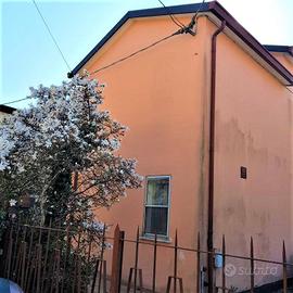 Villa di 243 m² con 4 locali e box auto a Padova