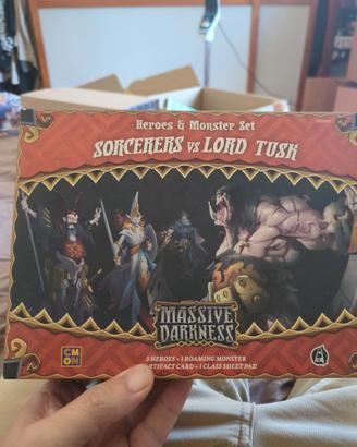 Massive Darkness Sorcerers vs lord rush miniature