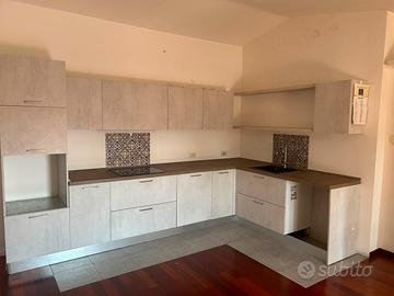 cucina angolare Creo Kitchens (gruppo Lube)