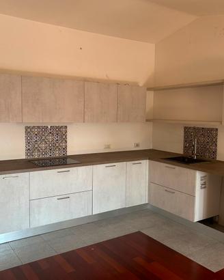 cucina angolare Creo Kitchens (gruppo Lube)