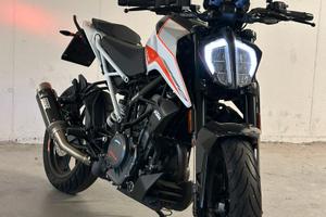 KTM DUKE 390 2022