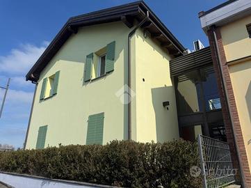 6 LOCALI A REGGIO NELL'EMILIA