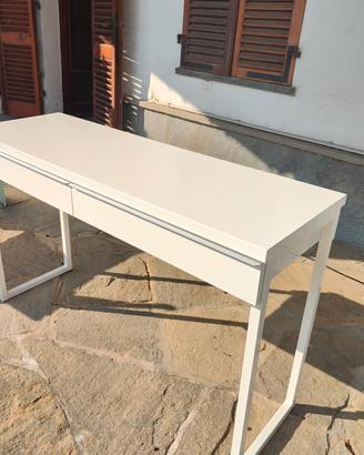 Consolle IKEA BESTÅ bianca 120 cm con cassetti