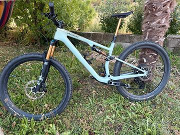 Specialized Epic 8
