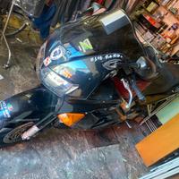 HONDA VFR 800 anno 1999 marciante