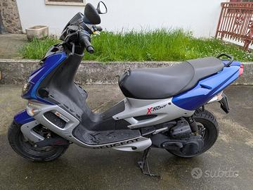 Peugeot X-Fight 50 cc 2001 blu