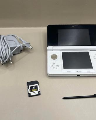 Nintendo 3Da bianca