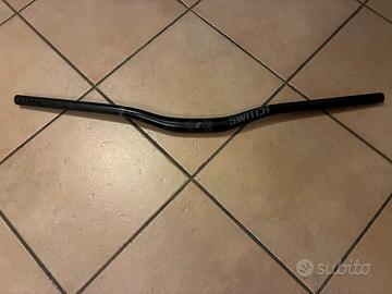 Manubrio mtb switch scrub carbon rise 25