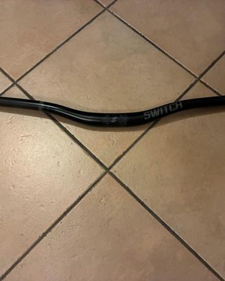 Manubrio mtb switch scrub carbon rise 25