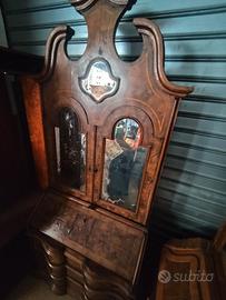 Trumeau Lombardo in noce e radica 