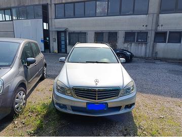 Mercedes C 220 CDI– Auto intera, motore guasto