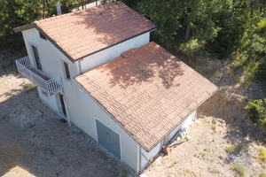 Rifugio nel bosco e tra i vigneti