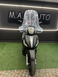 Piaggio Beverly 300 police