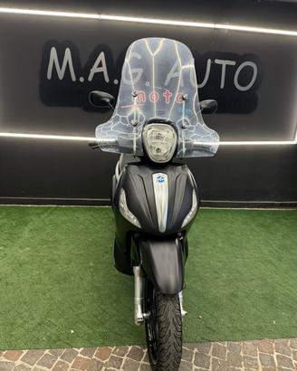 Piaggio Beverly 300 police