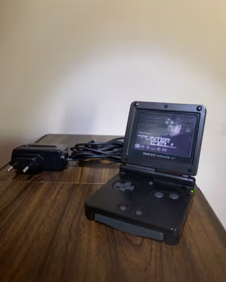 Game Boy Advance SP Nero + Caricabatterie Original