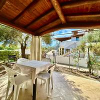 Bilocale Torre di Barì con veranda e giardino