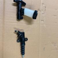 Pompa frizione Mazda X2.