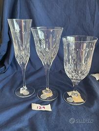 Bicchiere da vino trasparente, tè freddo