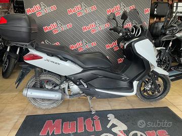 Yamaha X-Max 250