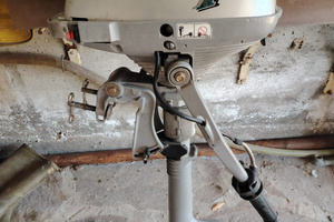 Motore fuoribordo gambo corto