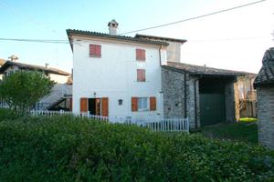 Villa di 90 m² con 3 locali a Zavattarello