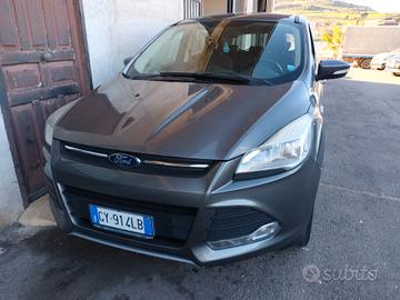 Ford Kuga 2.0 TDCI 140 CV 4WD Titanium