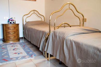 Lettino singolo in ottone