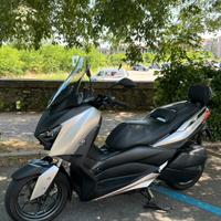 Yamaha Xmax 300