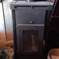 Stufa a legna seminuova