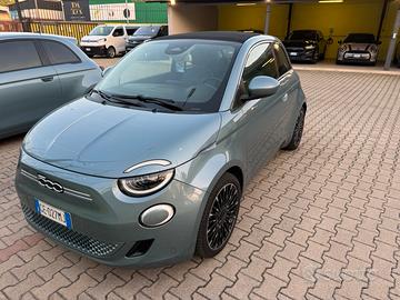 FIAT 500 Elettrica 260 km autonomia