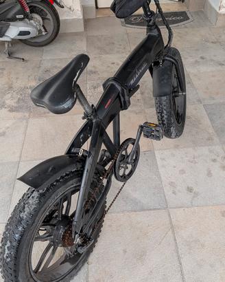 bicicletta elettrica Maserati 