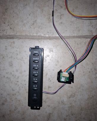 modulo pulsanti controllo TV Hisense LHD39K370WSEU