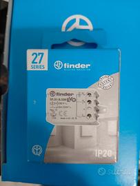 Relè interruttore finder 