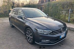VW PASSAT VARIANT 2.0 TDI EXECUTIVE 150CV DSG