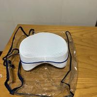 Cuscino ortopedico memory foam per gambe c