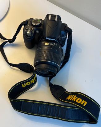 fotocamera reflex Nikon D3100