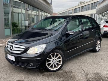 MERCEDES-BENZ B 200 CDI Sport