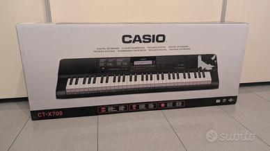 Tastiera Casio CT-X700 con 61 tasti sensibili