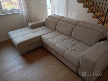divano con penisola