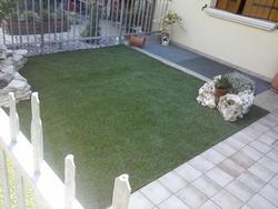 Prati sintetici erba finta su misura(prezzo al mq)