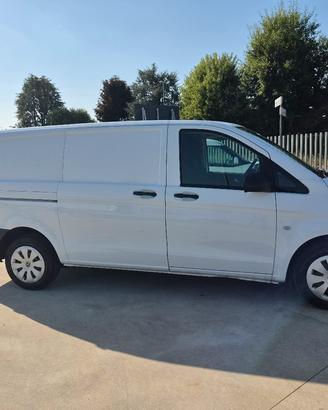 MERCEDES VITO 114 ANNO 2021