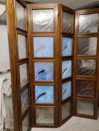 Separé in legno con formelle in vetro Murano