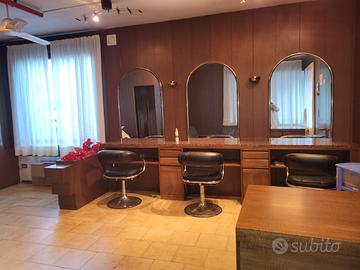 Locale ideale per negozio/ufficio