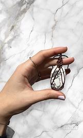 Ciondolo Howlite Bianca