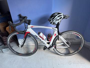 Bici da corsa Ridley Noah in carbonio