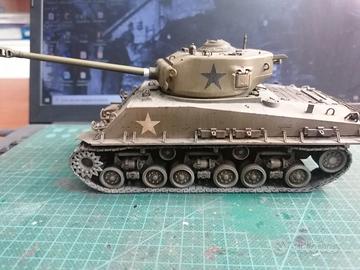 Carro armato USA 1:35 M4A3E8 Sherman