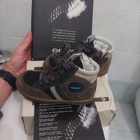 Geox. 