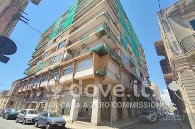 Appartamento di 150 m² con 5 locali a Avola