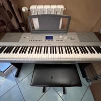 Tastiera Yamaha DGX-640 Portable Grand