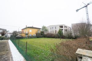 TER. RESIDENZIALE A NOVI DI MODENA